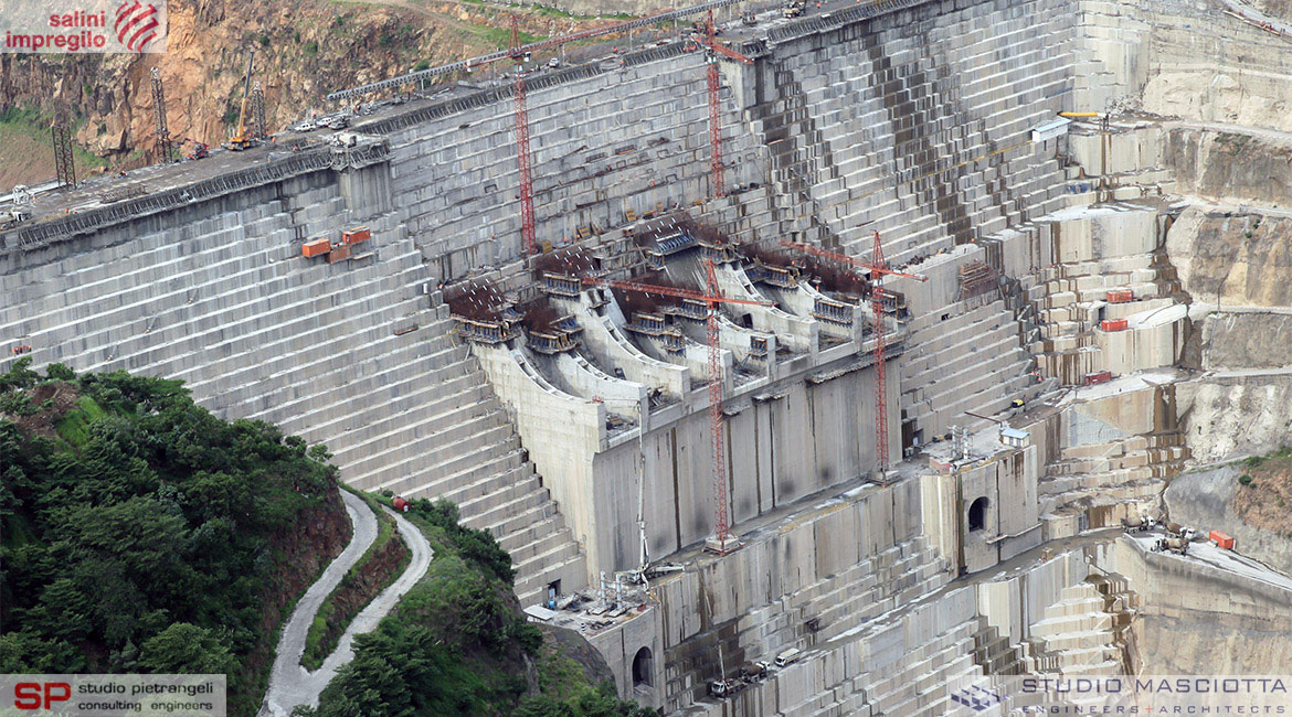 Chute and side walls of GIBE III Dam spillway